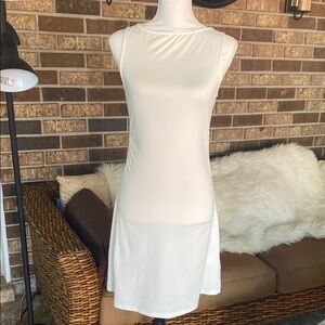 Divided White Sleeveless Dress